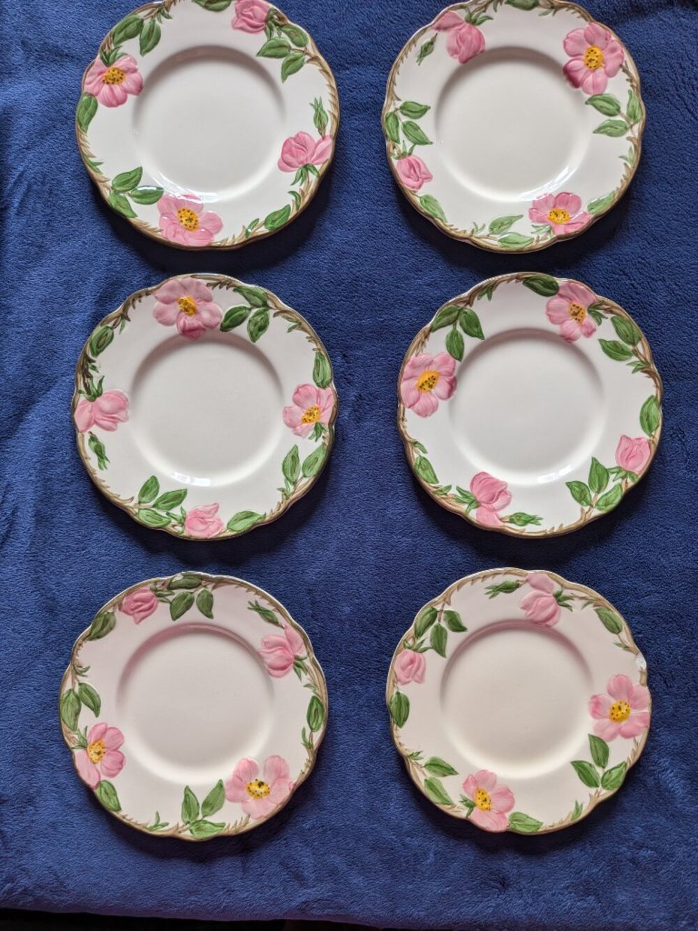 6 Vintage Desert Rose Small salad plates - USA 6.25 inches